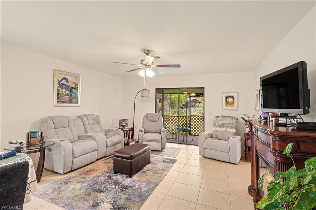 816 La Salle Ave Property Photo 3