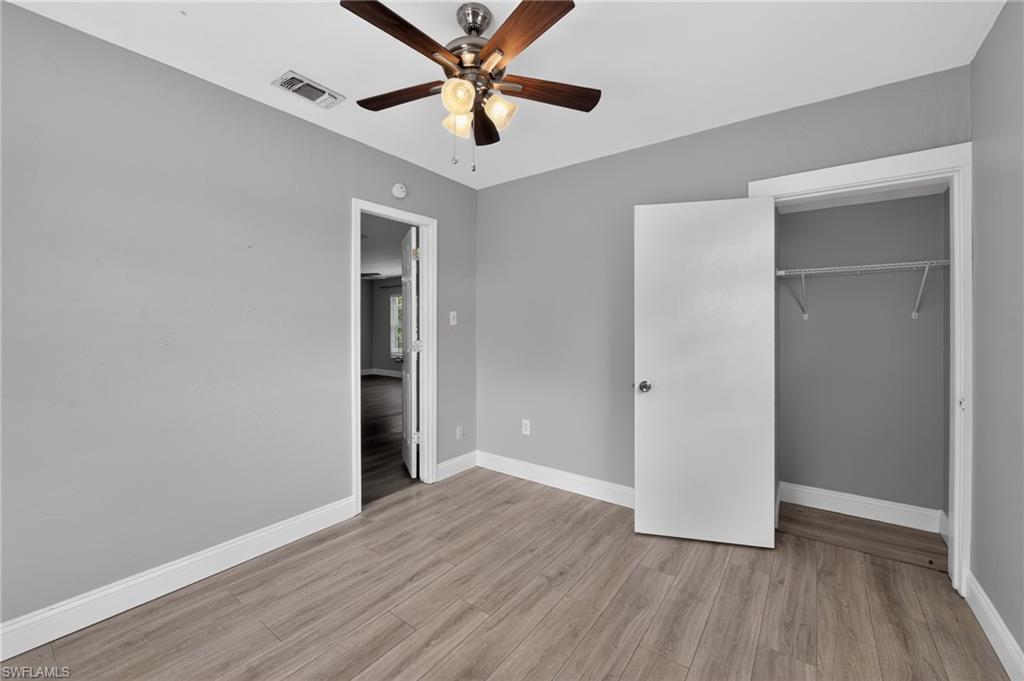 5235 Robin Ln N Property Photo 14