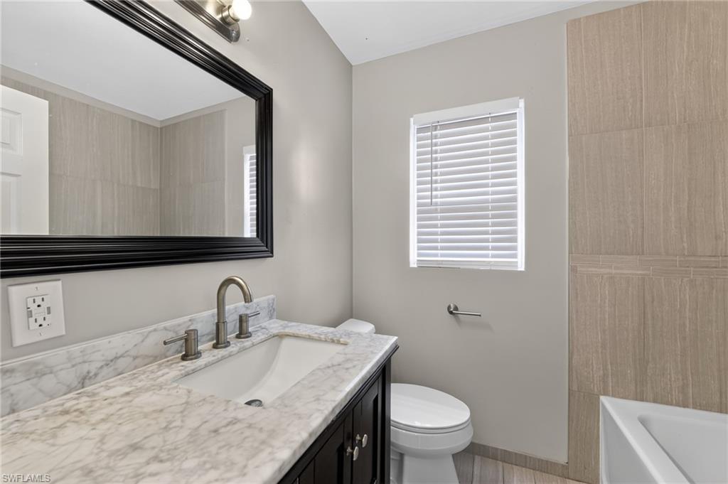 5235 Robin Ln N Property Photo 29
