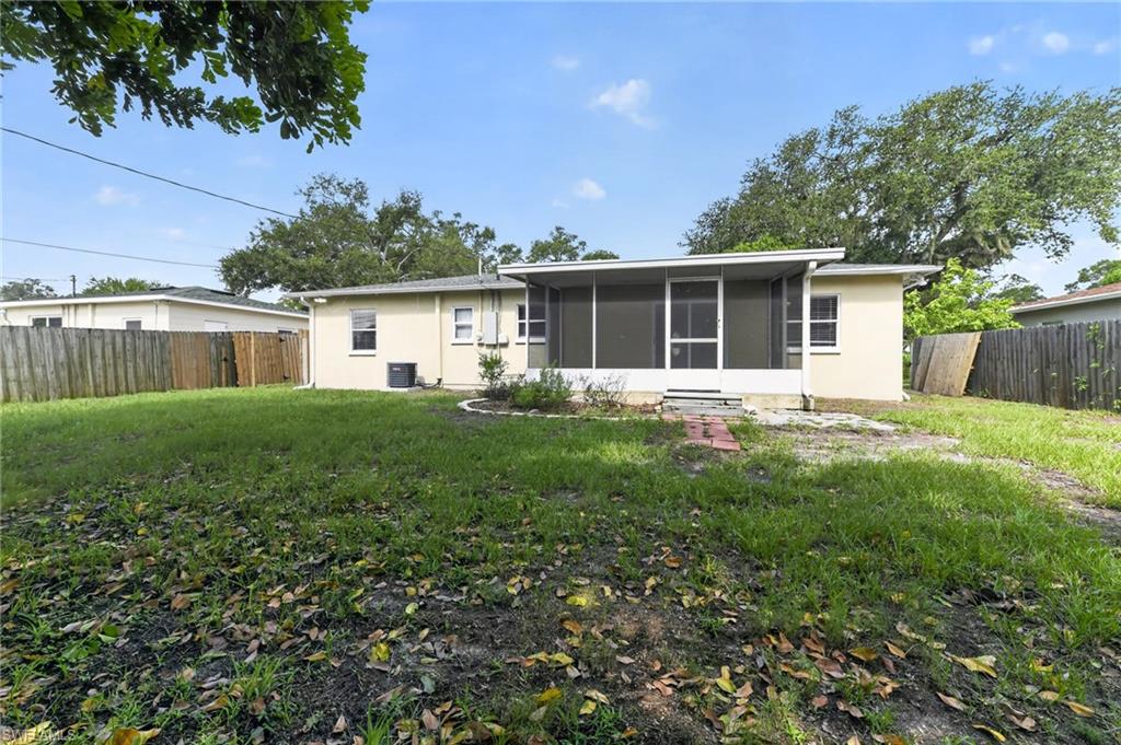5235 Robin Ln N Property Photo 36