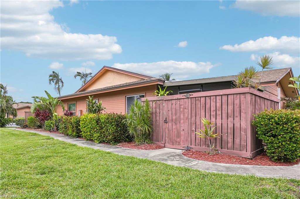 17327 Birchwood Ln Property Photo 3