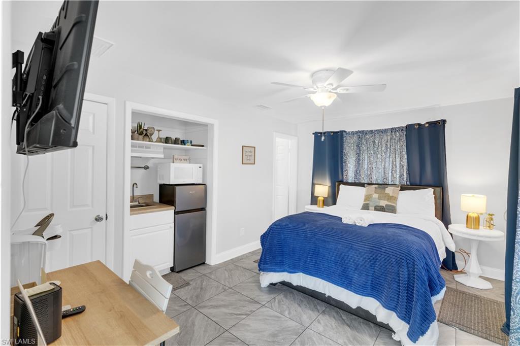 4913 Vincennes St 4 Property Photo 6
