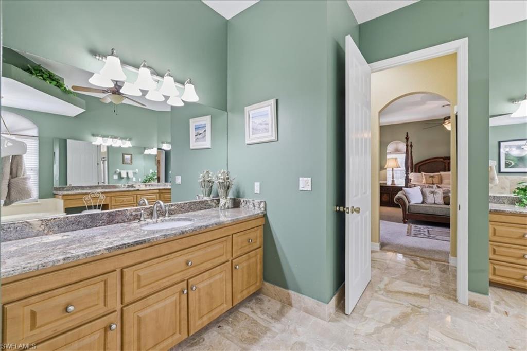 14760 Royal Oak Ct Property Photo 24
