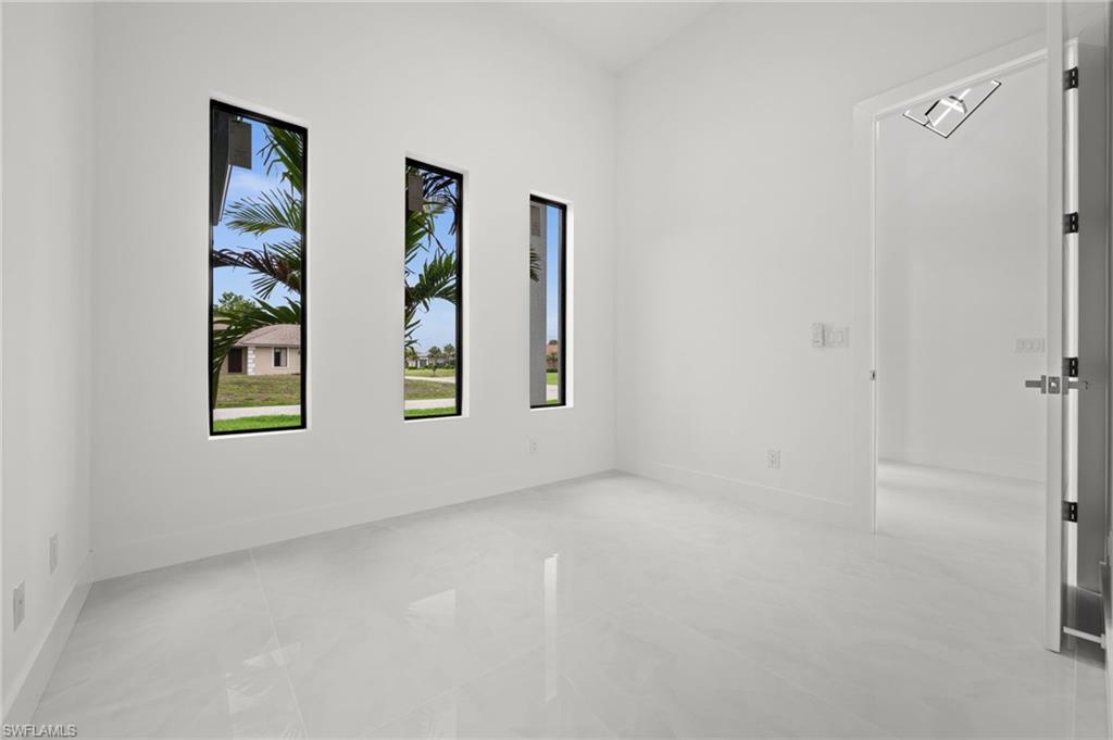 1102 Sw 42nd St Property Photo 30