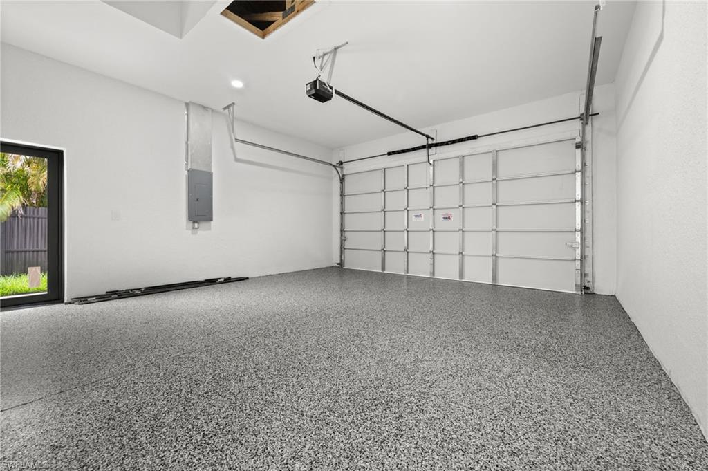 1102 Sw 42nd St Property Photo 32