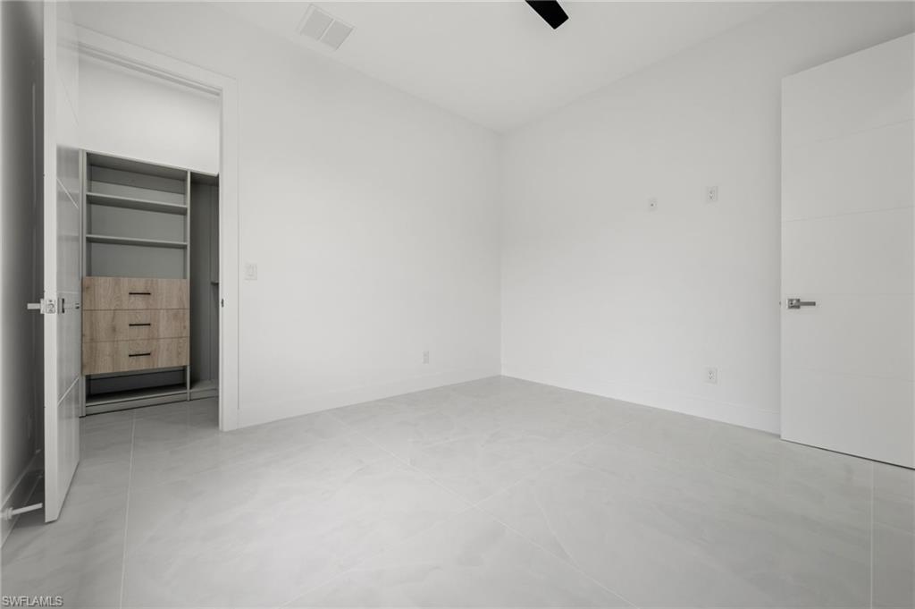 1102 Sw 42nd St Property Photo 35
