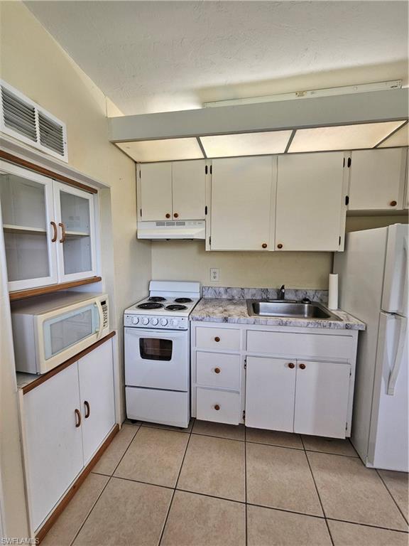 8101 Country Rd 201 Property Photo 9