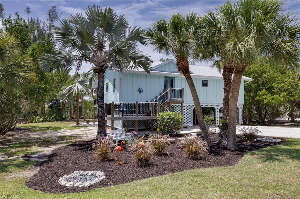 1318 Junonia St Property Photo 1