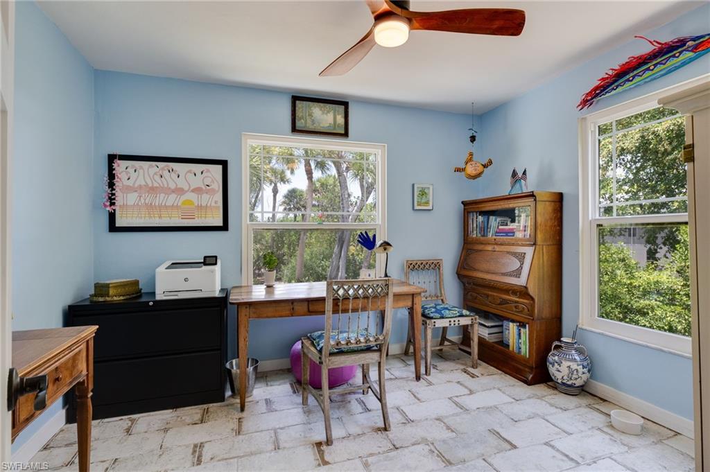 1318 Junonia St Property Photo 16