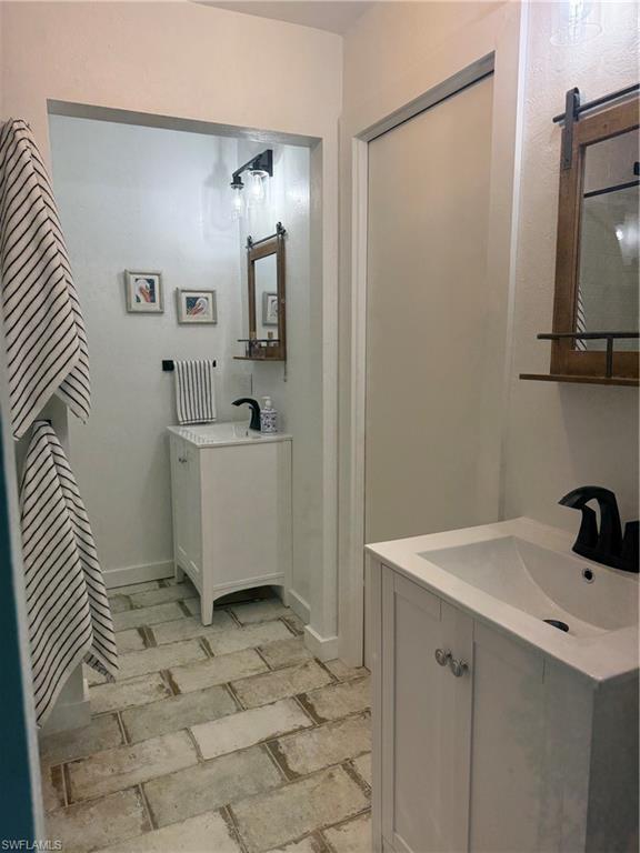 1318 Junonia St Property Photo 20