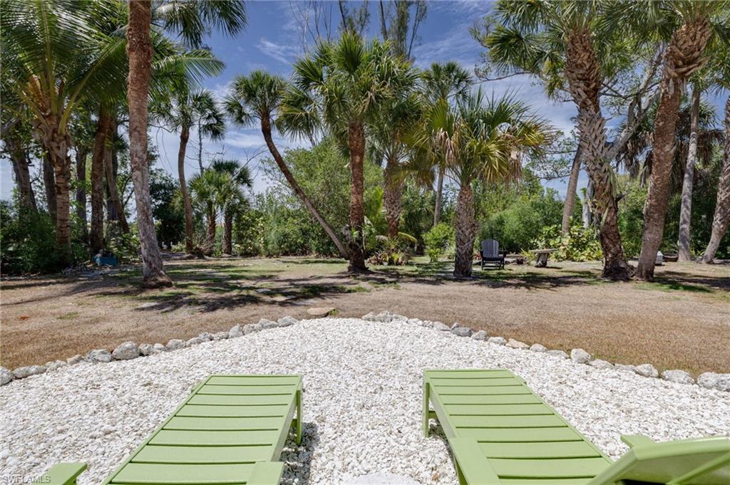 1318 Junonia St Property Photo 27
