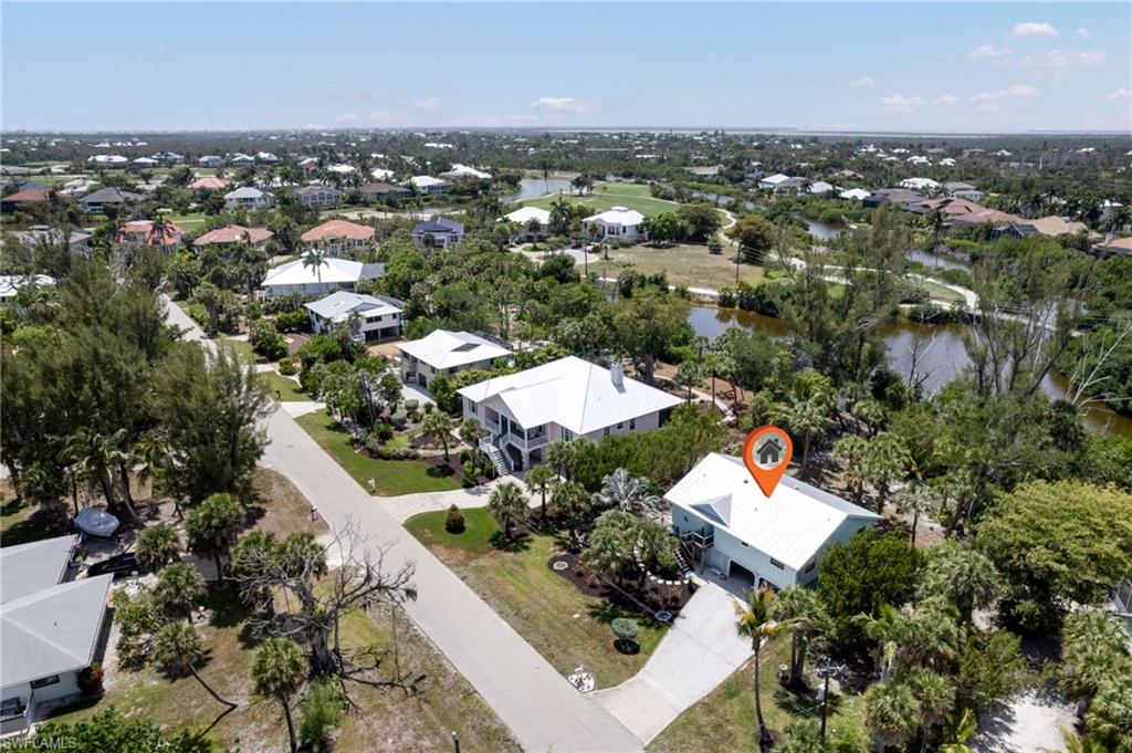 1318 Junonia St Property Photo 34