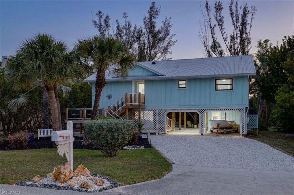 1318 Junonia St Property Photo 35
