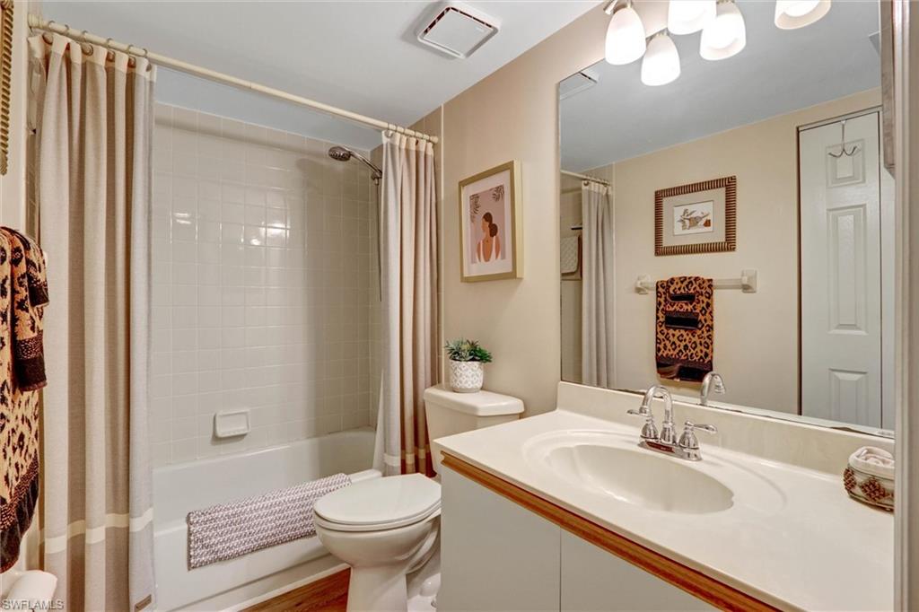 9900 Sunset Cove Ln 114 Property Photo 20