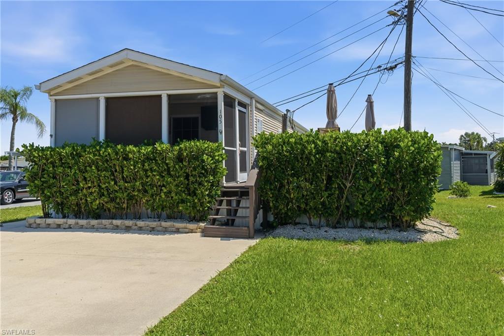 5558 Palm Beach Blvd 105 Property Photo 19