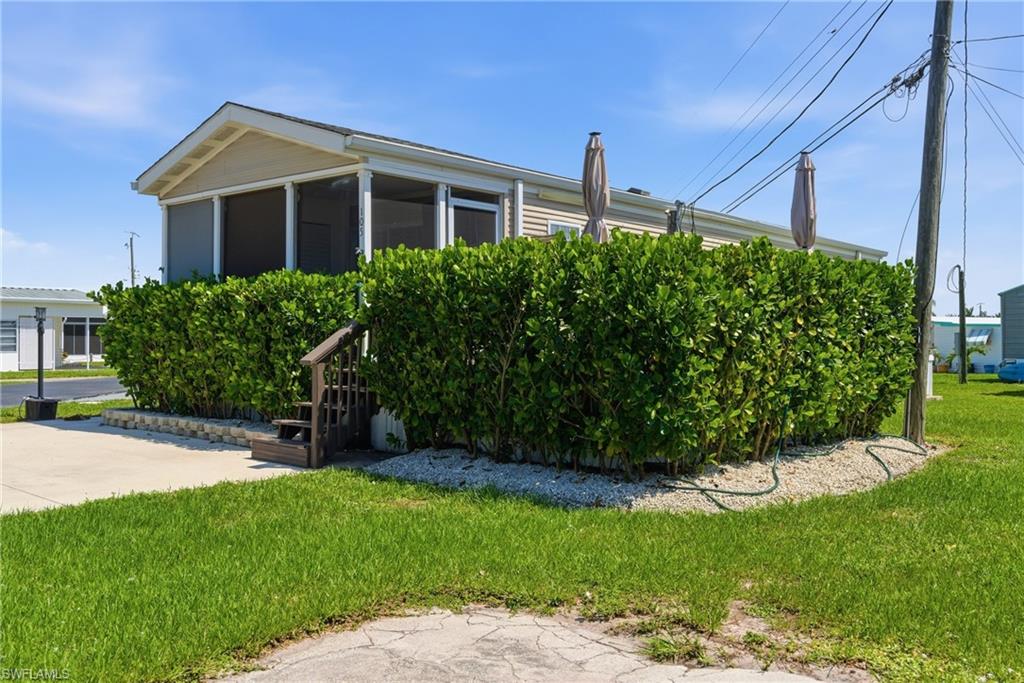 5558 Palm Beach Blvd 105 Property Photo 22