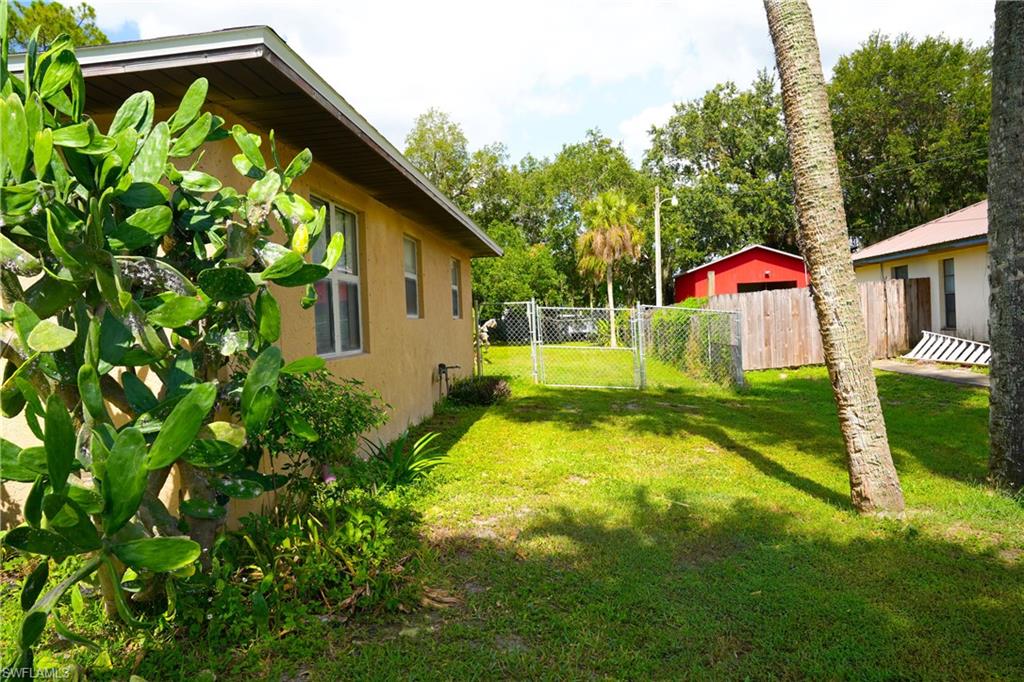 114 Greenwood Ave Property Photo 3