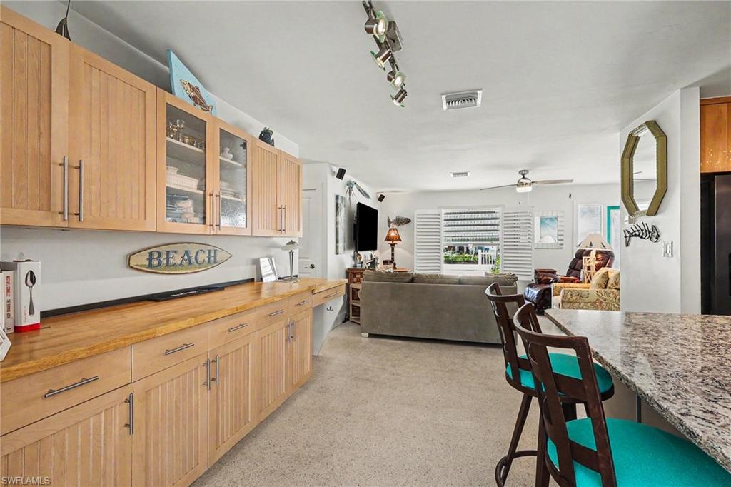 3608 Rita Ln Property Photo 15