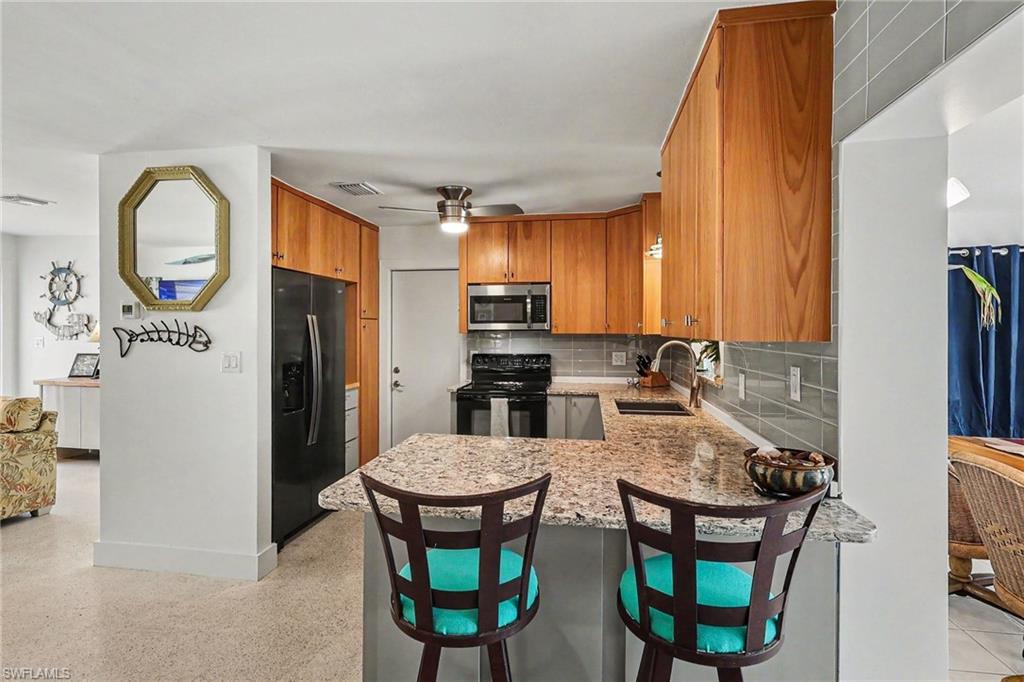 3608 Rita Ln Property Photo 16