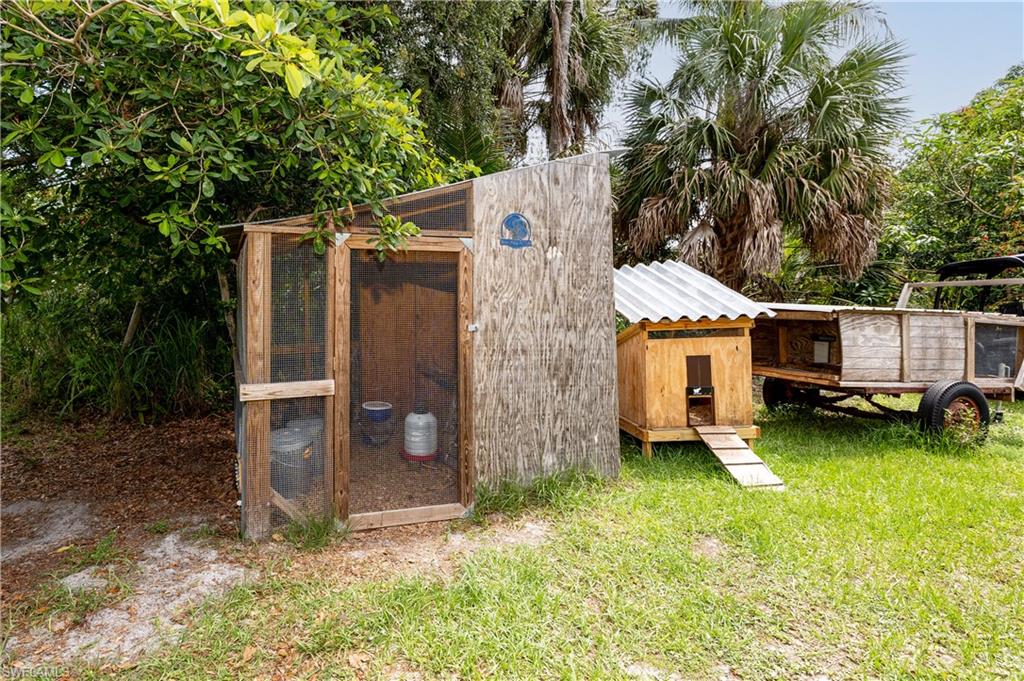 7697 Beach Daisy Ln Property Photo 29