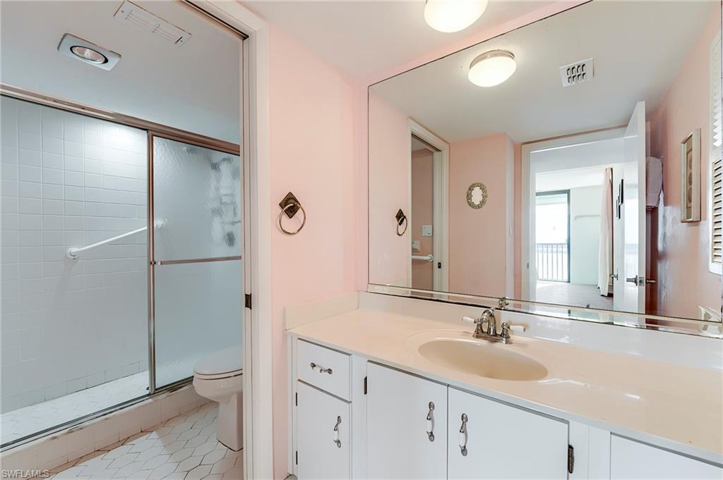 8400 Estero Blvd 903 Property Photo 33