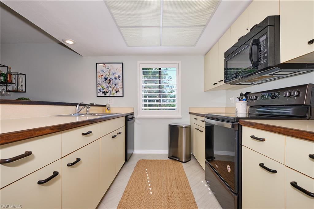 15121 Bagpipe Way 202 Property Photo 12