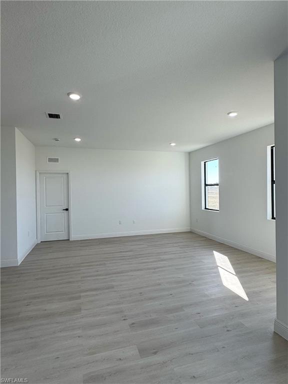 182 Ocean Park Dr Property Photo 7