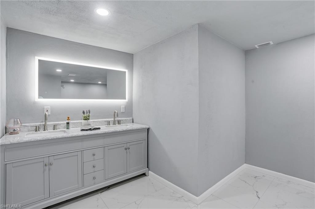 372 Altamont Ave Property Photo 20