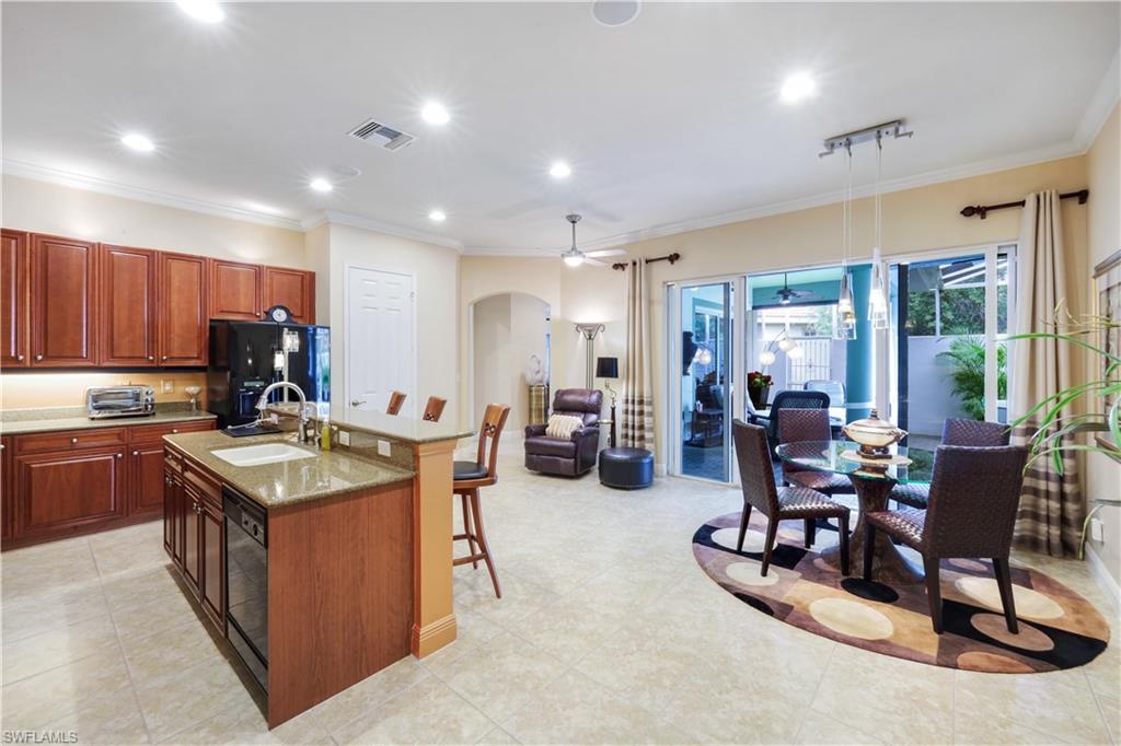 5661 Kensington Loop Property Photo 4