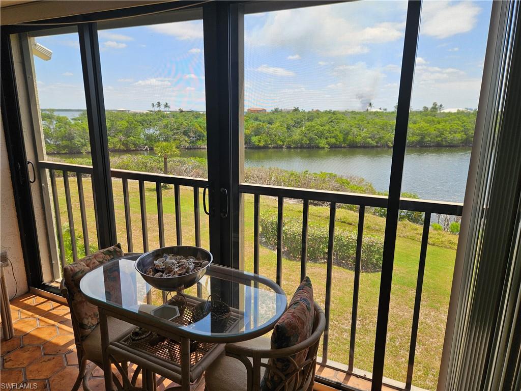 21470 Bay Village Dr 244 Property Photo 1