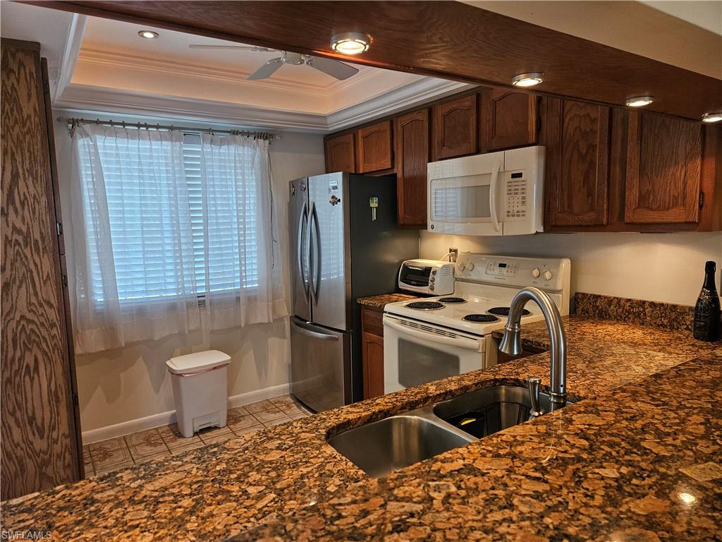 21470 Bay Village Dr 244 Property Photo 4