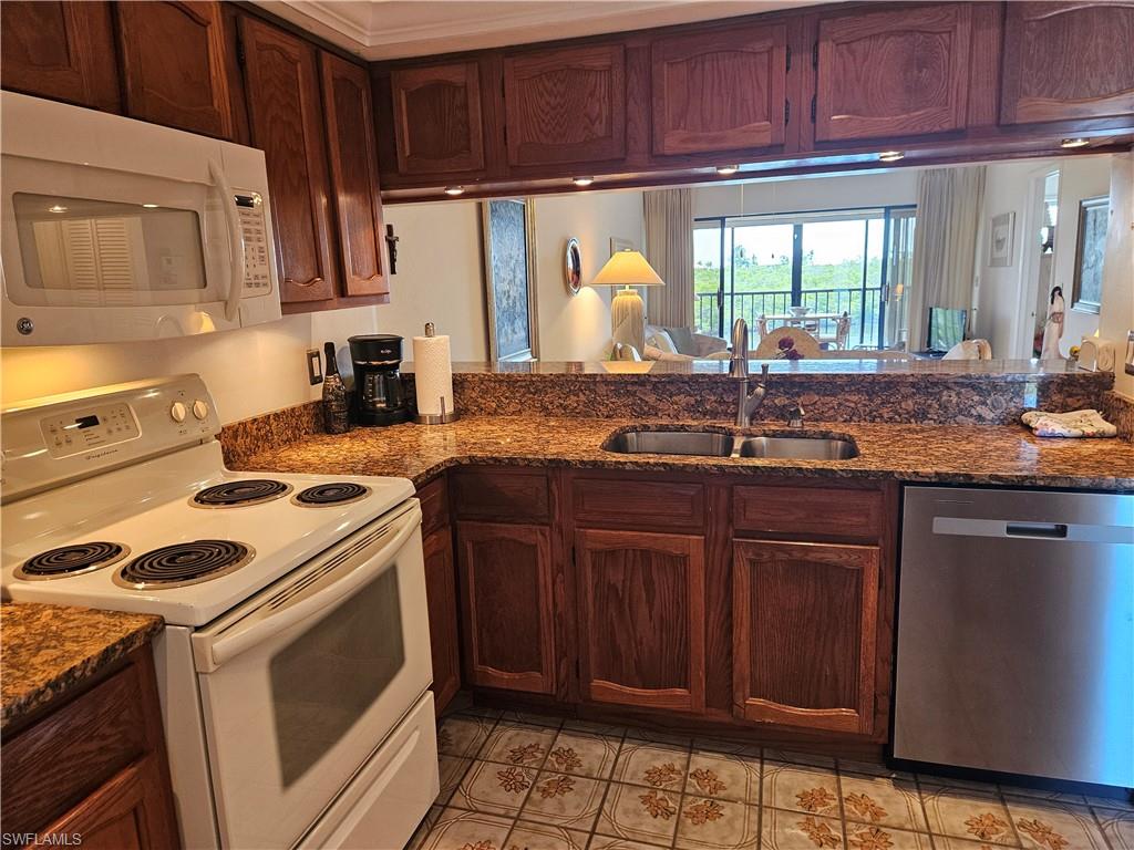 21470 Bay Village Dr 244 Property Photo 5