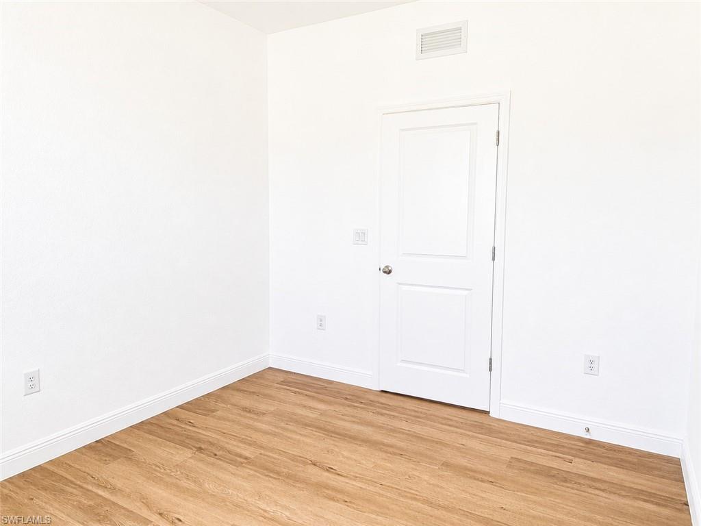 23/25 W 12th St Property Photo 5
