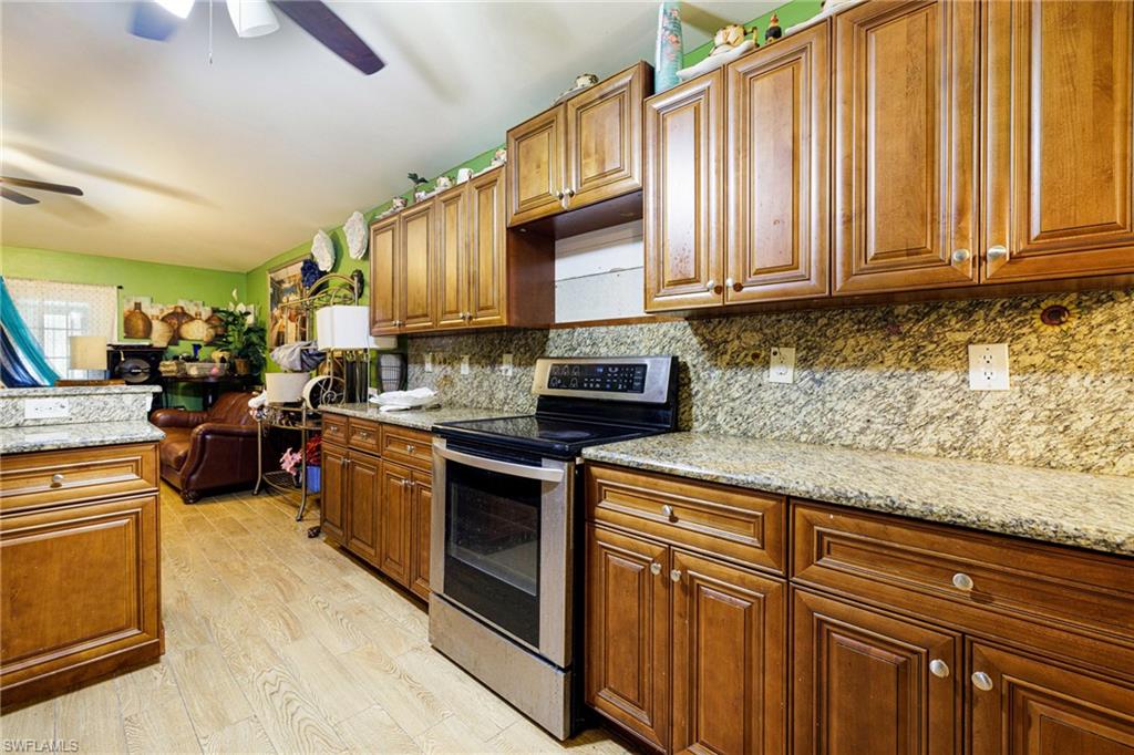 1407 Poinsettia Ave Property Photo 12