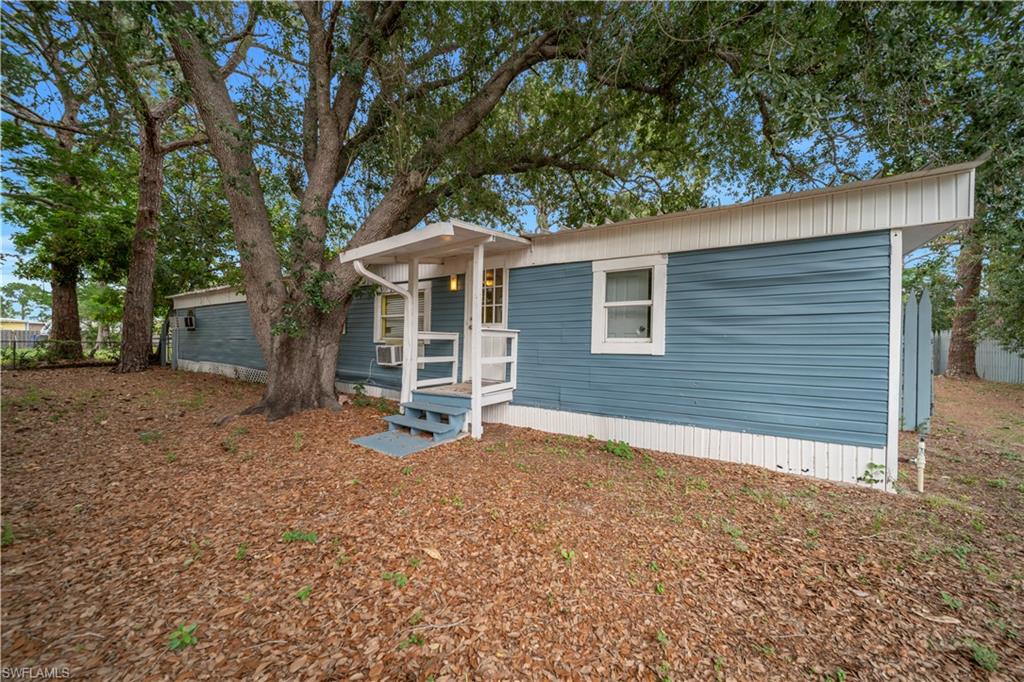 8239 Sevigny Dr Property Photo 5