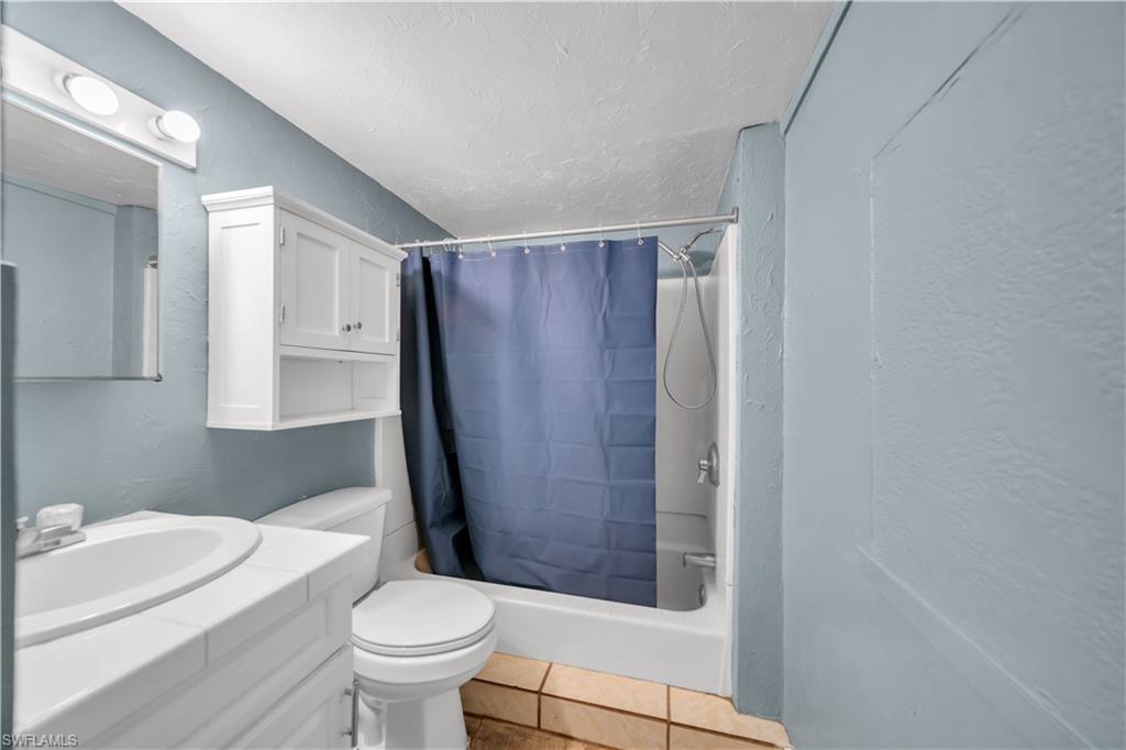 8239 Sevigny Dr Property Photo 14