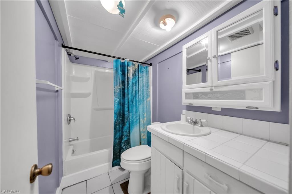 8239 Sevigny Dr Property Photo 24