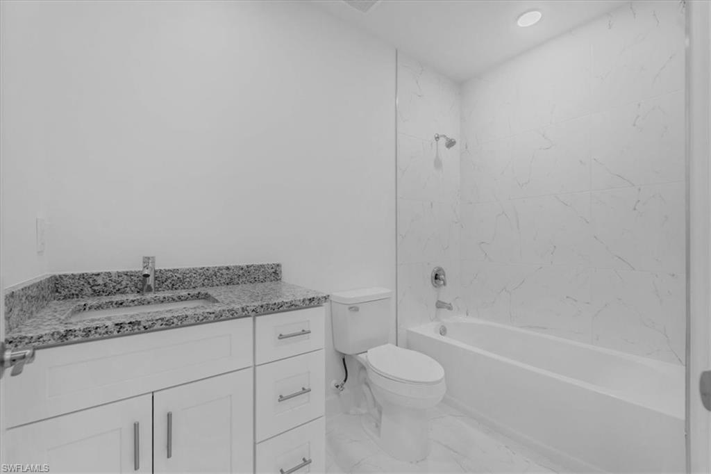1816 Long Beach Dr Property Photo 25