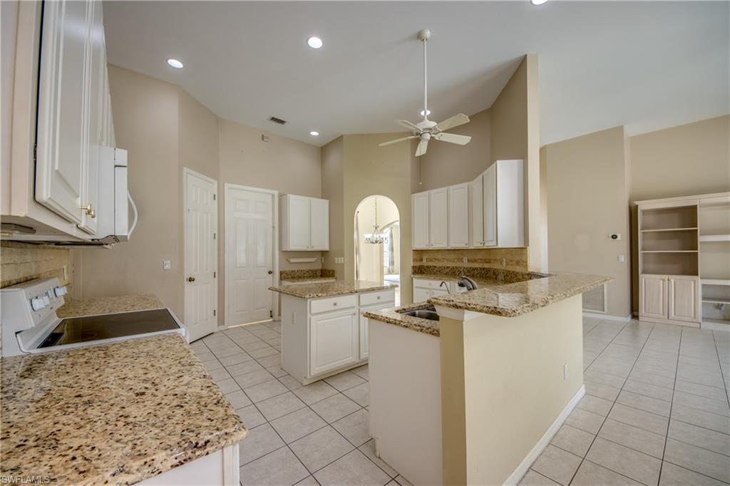 8904 Baytowne Loop Property Photo 14