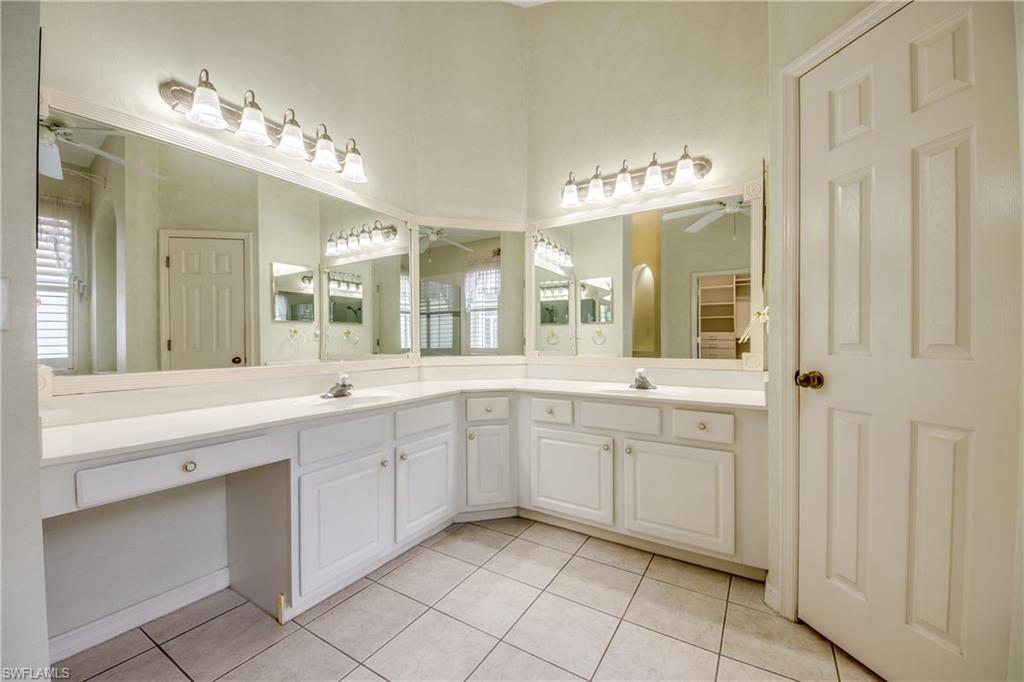 8904 Baytowne Loop Property Photo 25