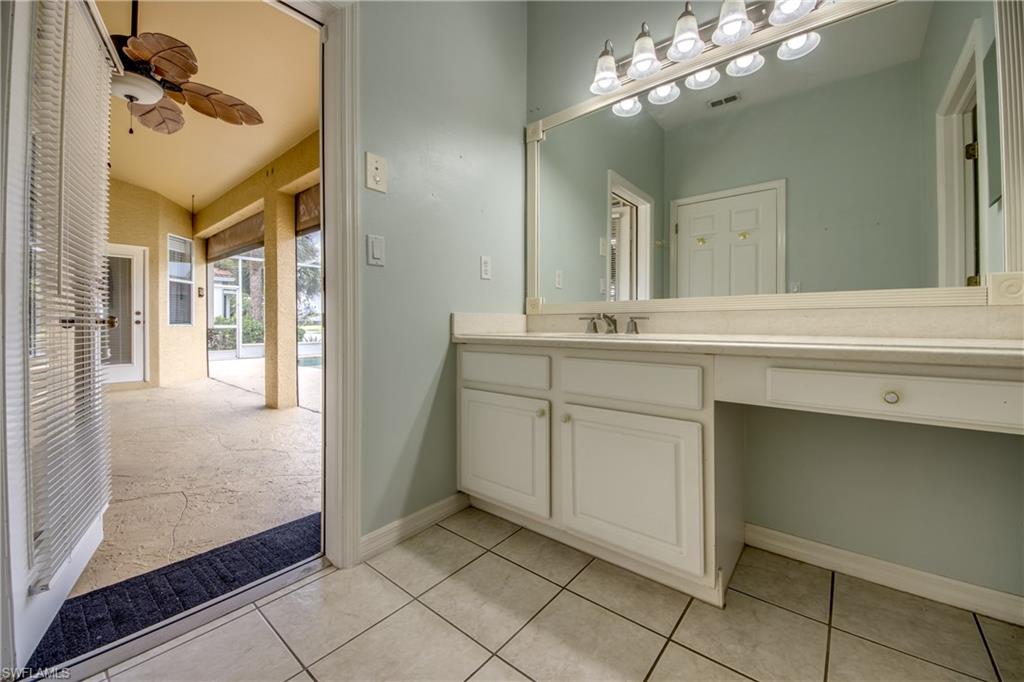 8904 Baytowne Loop Property Photo 29