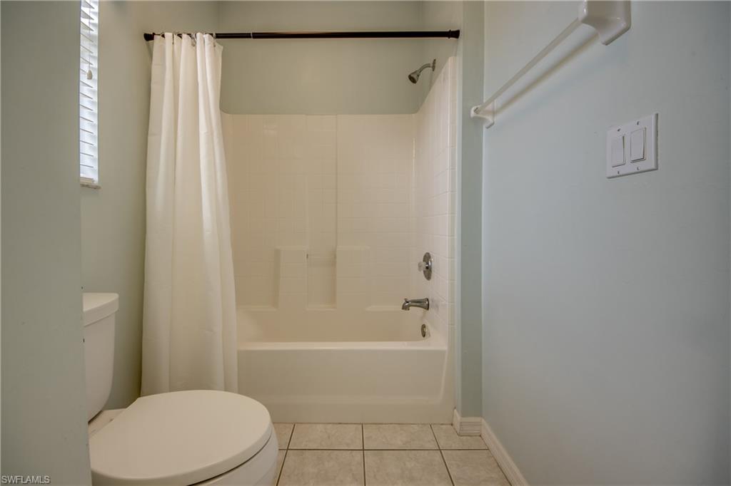 8904 Baytowne Loop Property Photo 31