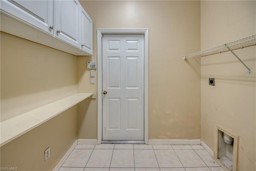 8904 Baytowne Loop Property Photo 39