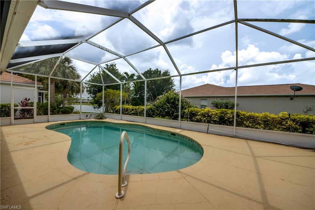 8904 Baytowne Loop Property Photo 42