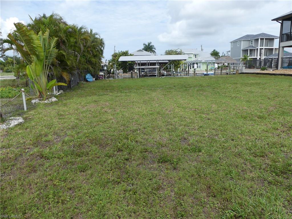 2371 Sycamore St Property Photo 17