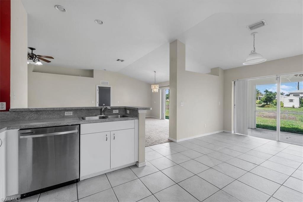 4664 Varsity Cir Property Photo 31