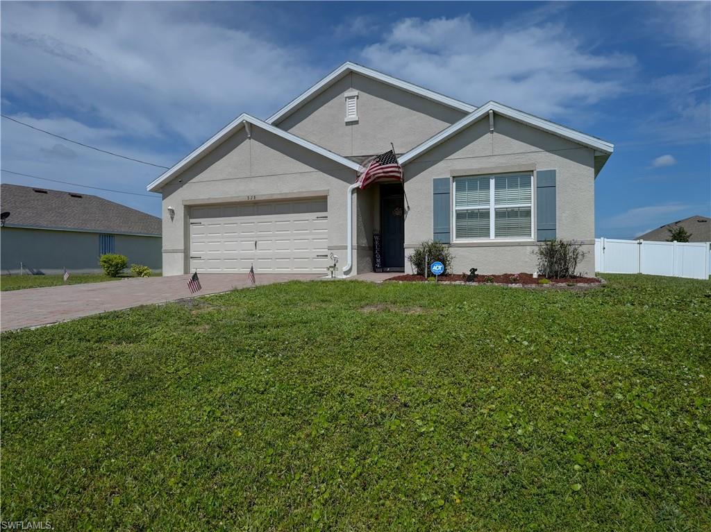 328 SW 24th PL Property Photo 1
