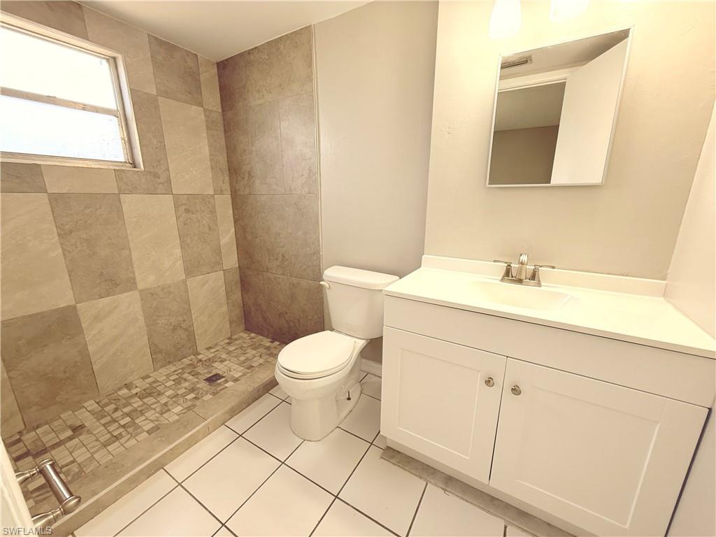 4923 Vincennes Ct 3 Property Photo 10