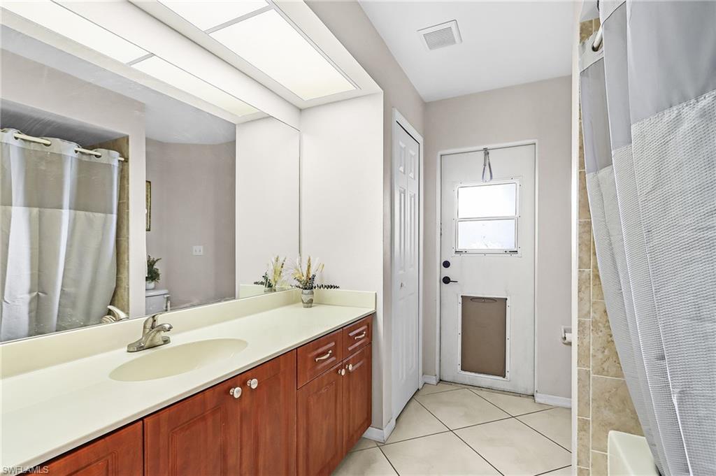1721 Sw 30th Ter Property Photo 25