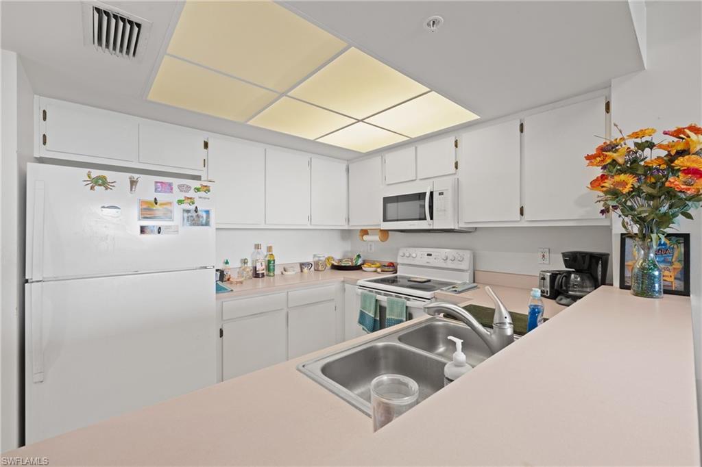 345 Mango St 605 Property Photo 21